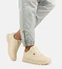 Jasnobeżowe sneakersy casualowe na platformie Élise